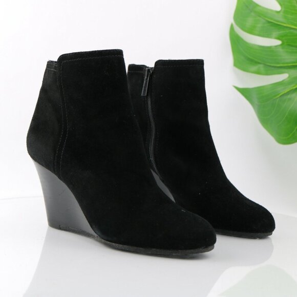 Vince Camuto Womens Zandra Boot Size 8 Black Suede Bootie Wedge Heel Elegant - Picture 12 of 12